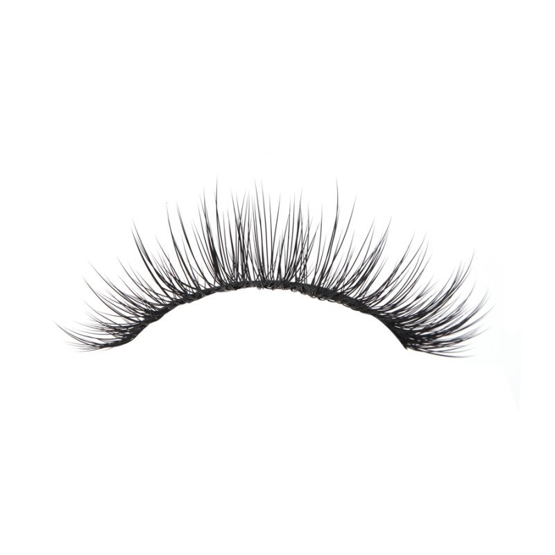 Doll Eye Silk strip Lashes that look like eyelash extension